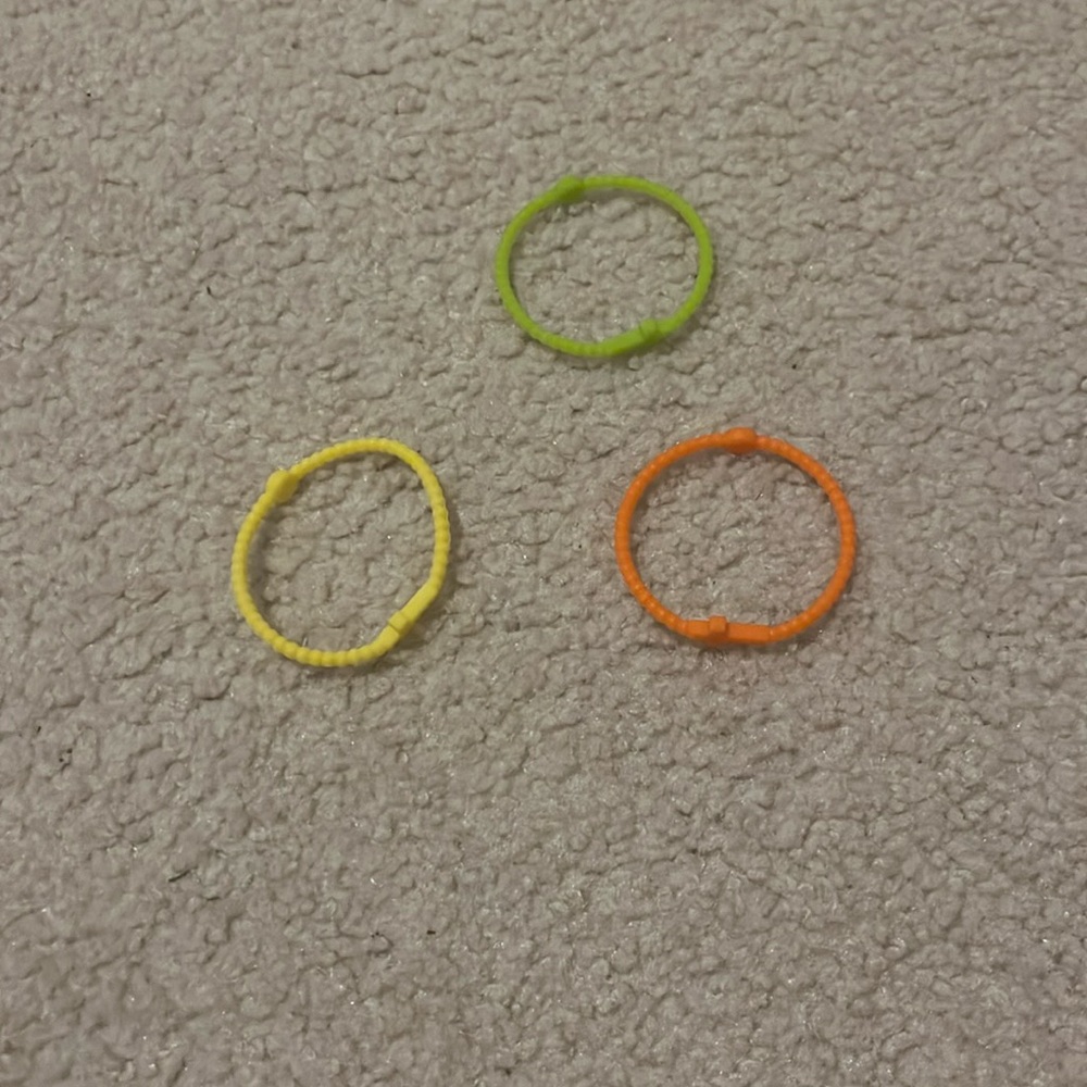 Never worn, cross bracelets! super cute and comes with packaging!